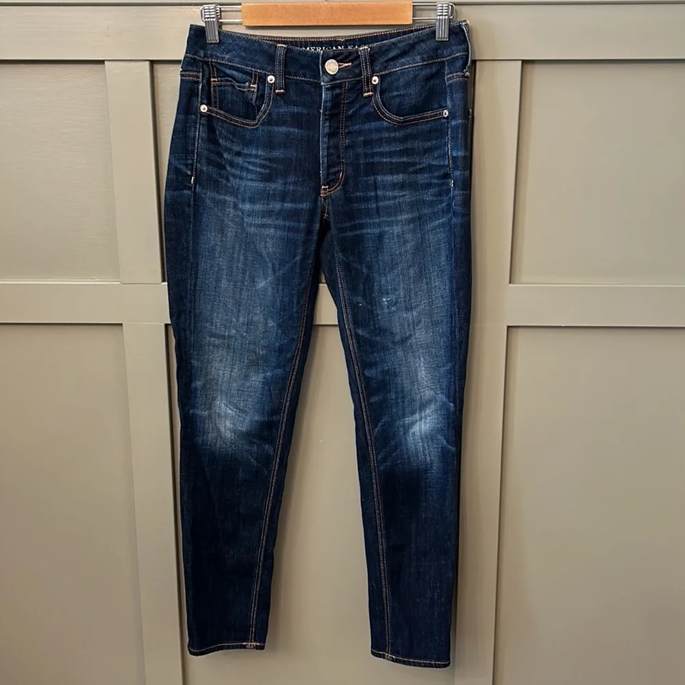 American Eagle Outfitters AEO Tomgirl Jeans Dark Wash Size 2